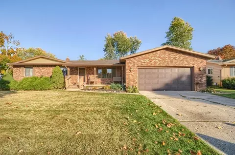 612 Cherrywood, Flushing, MI 48433