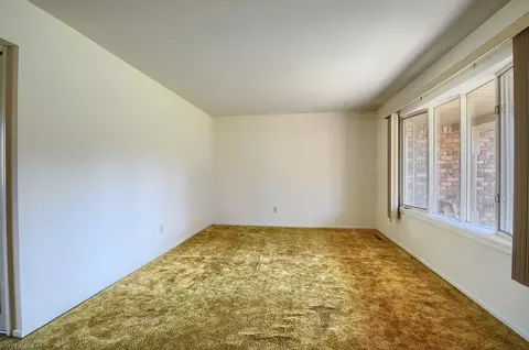 612 Cherrywood, Flushing, MI 48433 photo 8