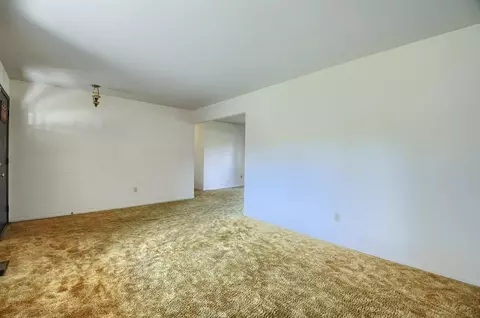 612 Cherrywood, Flushing, MI 48433 photo 9