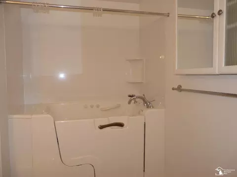 1625 Longfellow, Temperance, MI 48182 photo 27