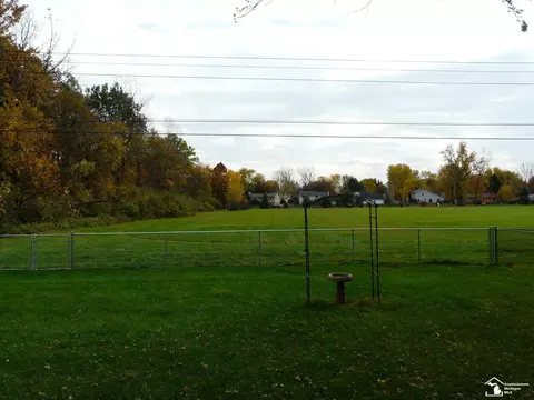 1625 Longfellow, Temperance, MI 48182 photo 5