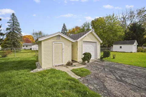 358 Budlong, Adrian, MI 49221 photo 26