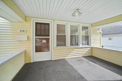358 Budlong, Adrian, MI 49221 photo 3