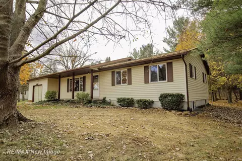 15902 S Hemlock, Oakley, MI 48649