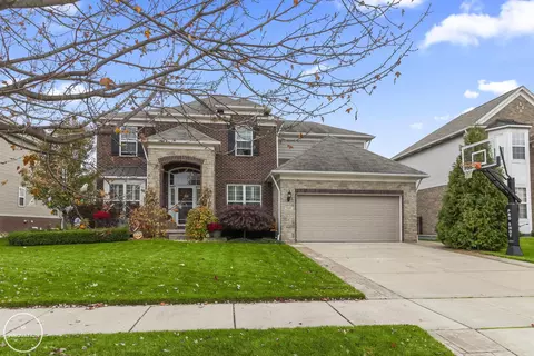 15646 St James, Macomb, MI 48044