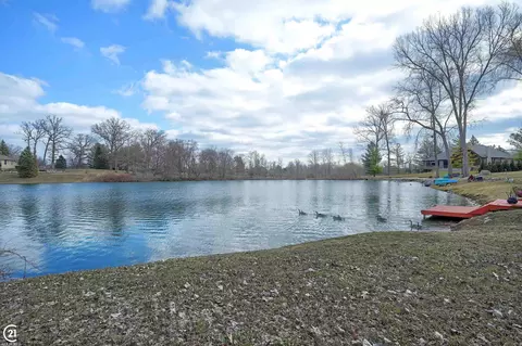 58638 Cory Lk, Washington Township, MI 48094