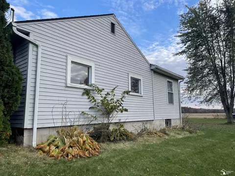 2463 Stewart, Monroe, MI 48162 photo 2