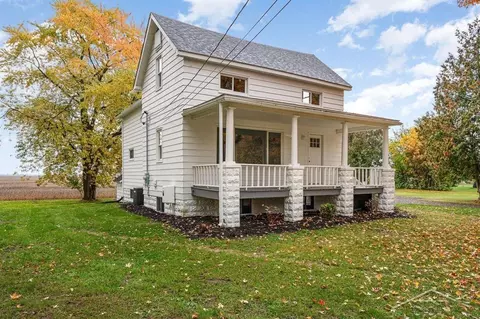 2655 S Eight Mile, Auburn, MI 48611