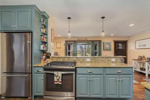 655 W Parish, Kawkawlin, MI 48631 photo 5