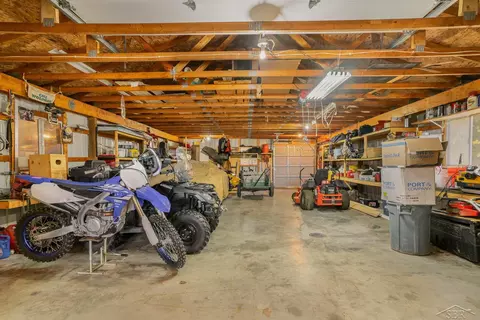 655 W Parish, Kawkawlin, MI 48631 photo 24