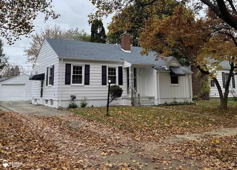 2033 Tuscola, Flint, MI 48503