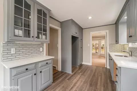361 Mckinley, Grosse Pointe Farms, MI 48236 photo 12