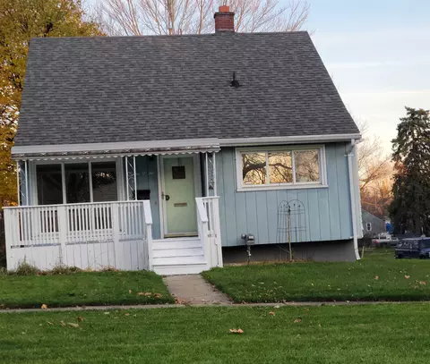 1202 Forest Hl, Flint, MI 48504