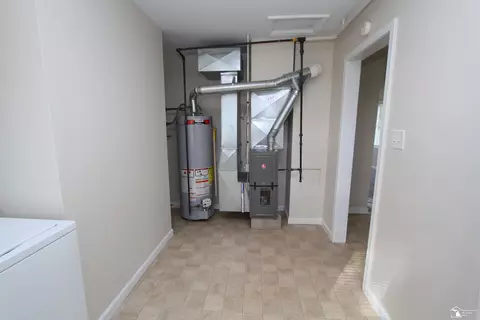 1245 Ash, Carleton, MI 48117 photo 9