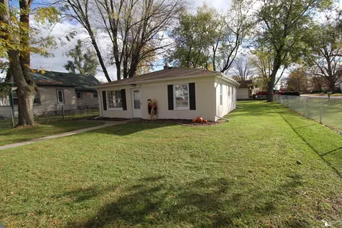 1245 Ash, Carleton, MI 48117 photo 2