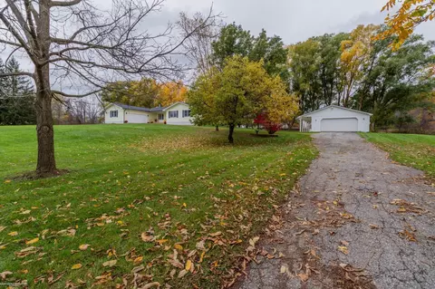 629 Braidwood, Riley, MI 48041
