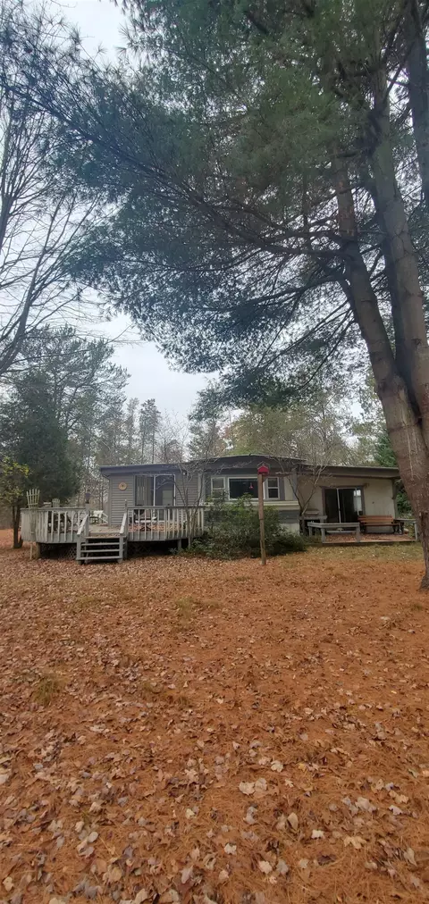 2051 S Whitney Bch, Beaverton, MI 48612