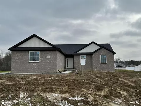 8233 Peninsula, Grand Blanc, MI 48439