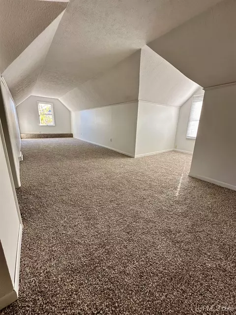 212 S 16th, Escanaba, MI 49829 photo 8