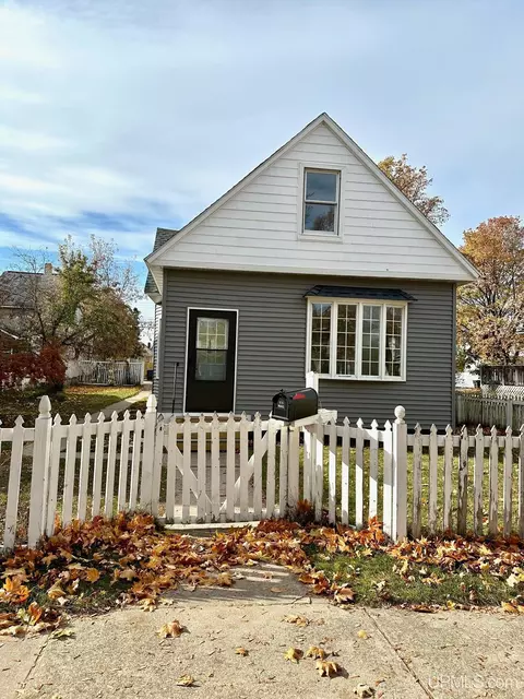 212 S 16th, Escanaba, MI 49829 photo 24