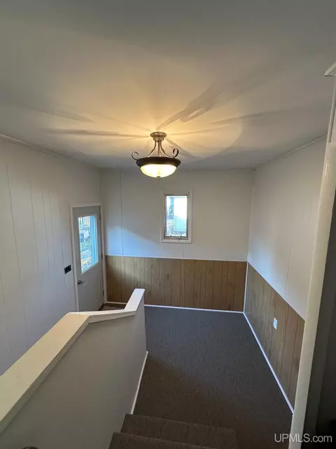 212 S 16th, Escanaba, MI 49829 photo 17