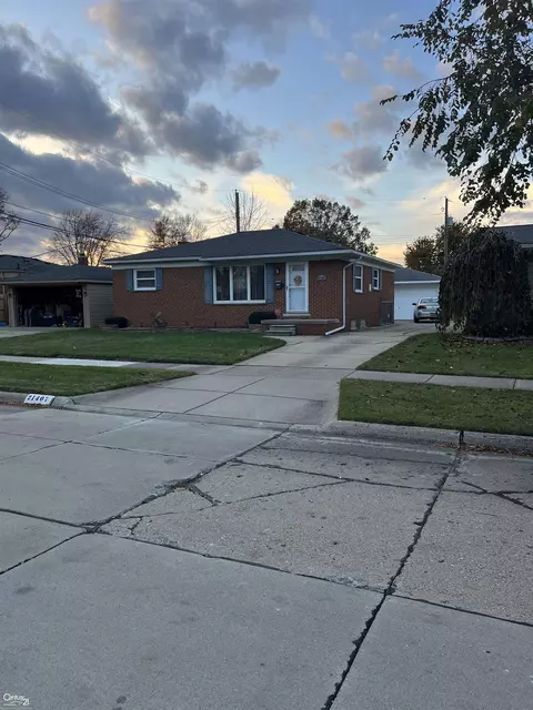 21407 Willow Wisp, Saint Clair Shores, MI 48082