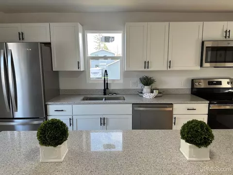 135 Silver, Ishpeming, MI 49849 photo 13