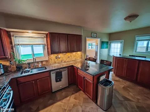 31474 Tecla, Warren, MI 48088 photo 15