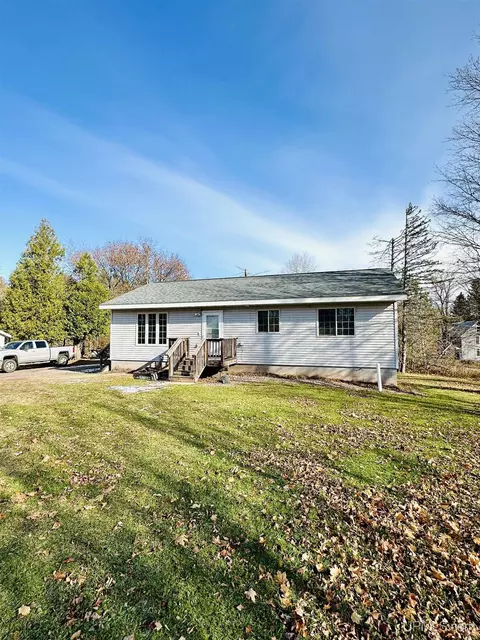 231 New York, Ishpeming, MI 49849