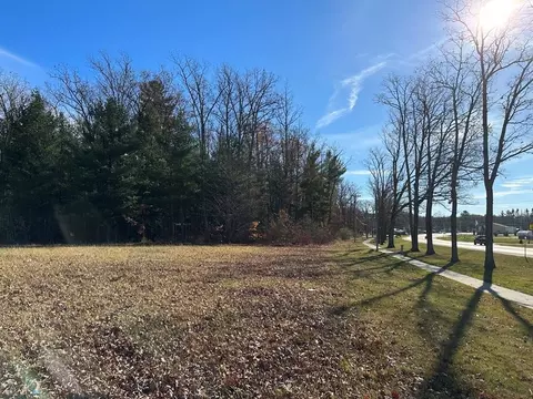 Undisclosed, Harrison, MI 48625 photo 2