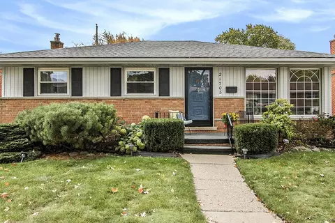 21708 Frazho, Saint Clair Shores, MI 48081