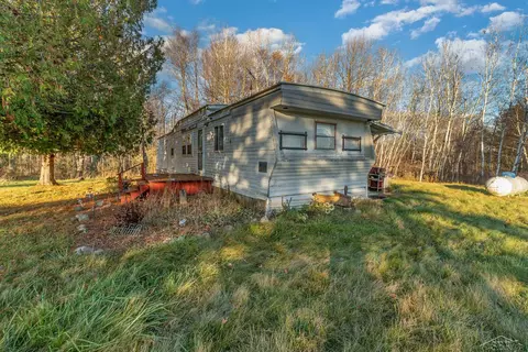 5671 Stillwagon, Gladwin, MI 48624 photo 2