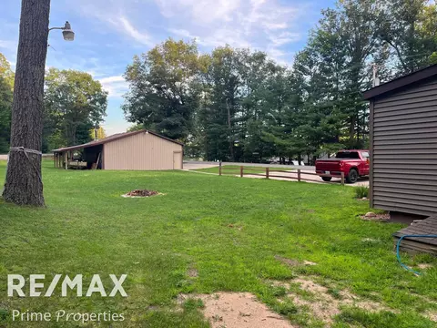 1615 Forest, Harrison, MI 48625 photo 32