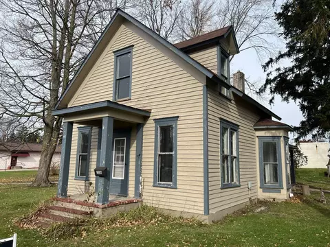 326 W Young, Clio, MI 48420