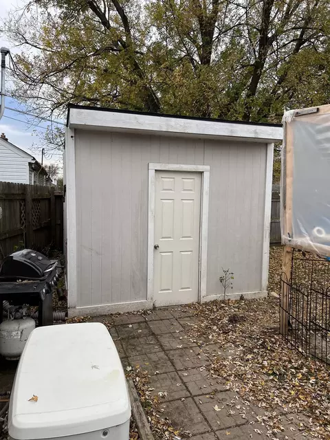 3532 Swanson St, Wayne, MI 48184 photo 6