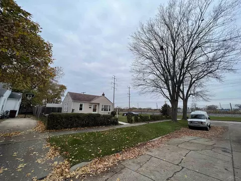 3532 Swanson St, Wayne, MI 48184 photo 9