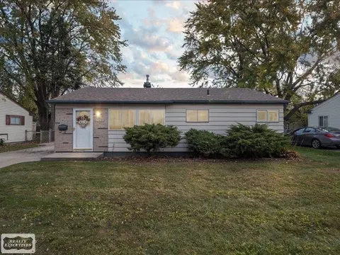 23180 Lauren, Warren, MI 48089