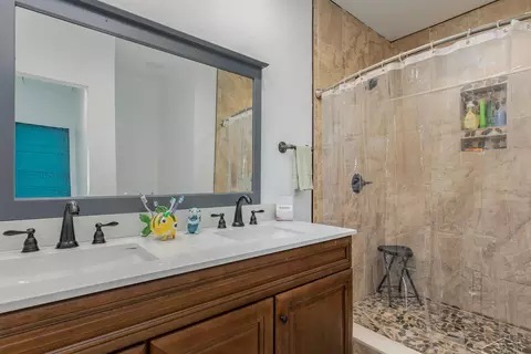 2015 E Parish Rd, Kawkawlin, MI 48631 photo 17
