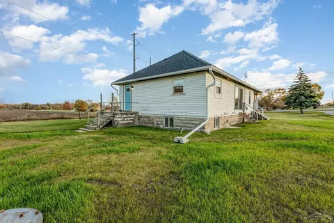2015 E Parish Rd, Kawkawlin, MI 48631 photo 25