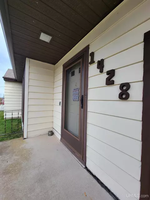 1428 High, Munising, MI 49862 photo 28