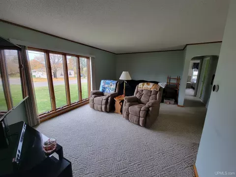 1428 High, Munising, MI 49862 photo 6