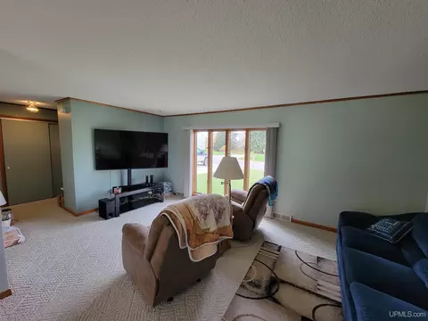 1428 High, Munising, MI 49862 photo 7