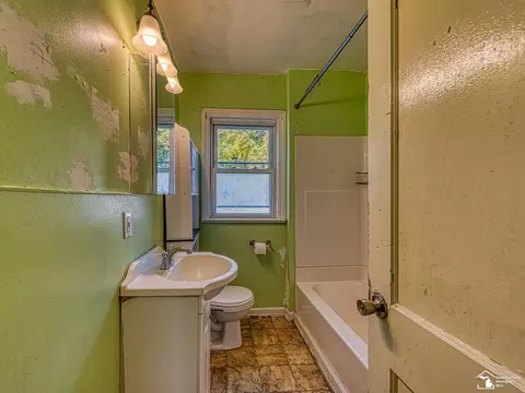 519 Bentley, Monroe, MI 48162 photo 14