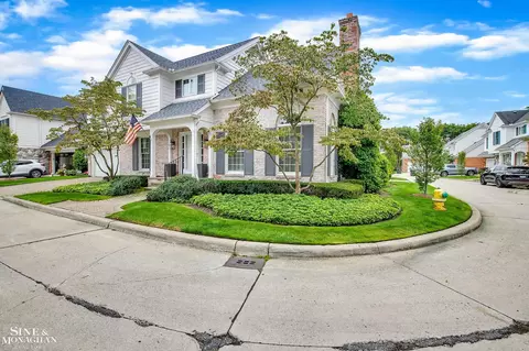 934 Lochmoor, Grosse Pointe Woods, MI 48236 photo 37