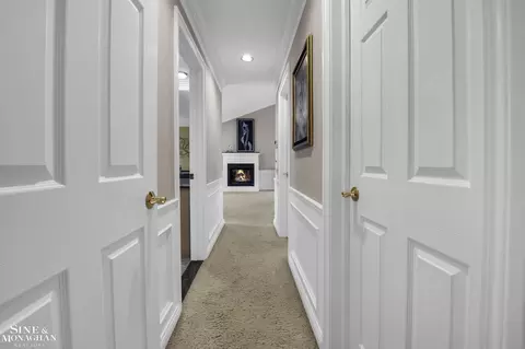 934 Lochmoor, Grosse Pointe Woods, MI 48236 photo 18