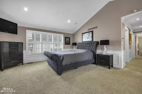 934 Lochmoor, Grosse Pointe Woods, MI 48236 photo 23