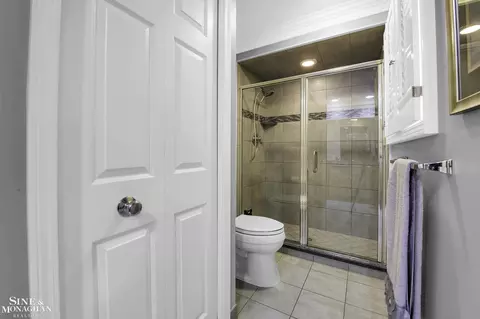 934 Lochmoor, Grosse Pointe Woods, MI 48236 photo 24