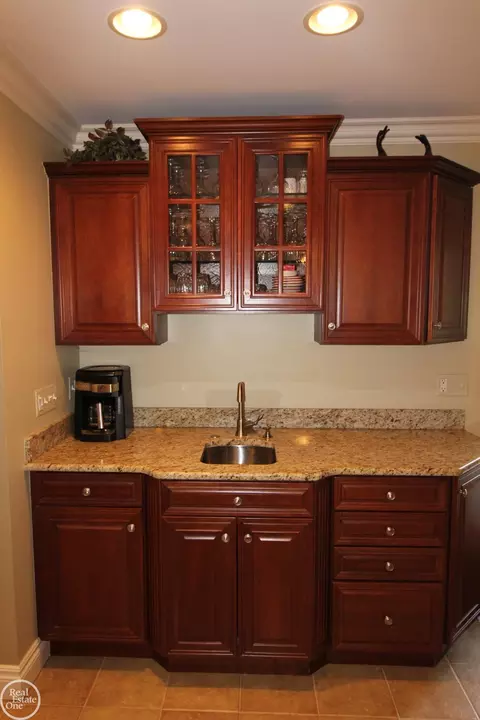 861 Shoreham Rd, Grosse Pointe Woods, MI 48236 photo 16
