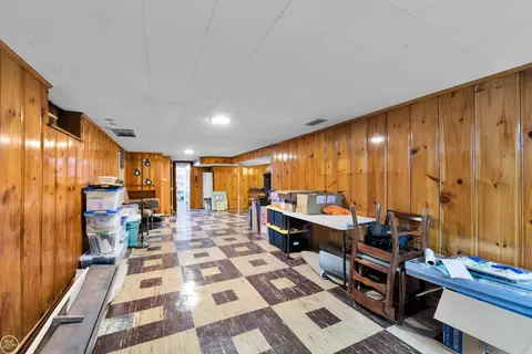861 Shoreham Rd, Grosse Pointe Woods, MI 48236 photo 33