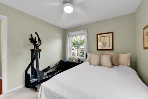 861 Shoreham Rd, Grosse Pointe Woods, MI 48236 photo 29